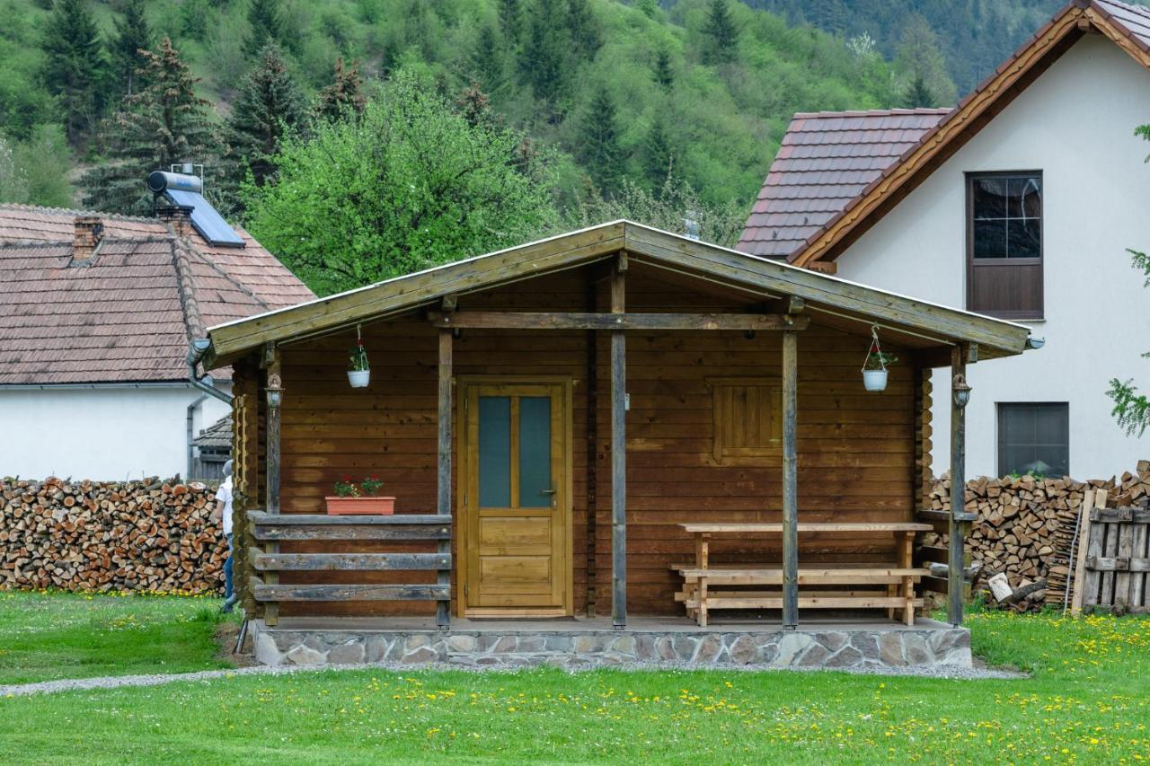 Biotour Camping & Restaurant Ghimeş-Făget Exterior foto